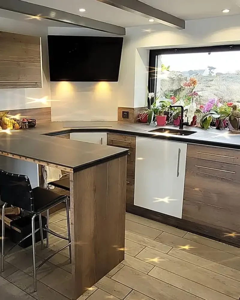 Pose de cuisine sur mesure à Lesneven par Le Balcon agencement