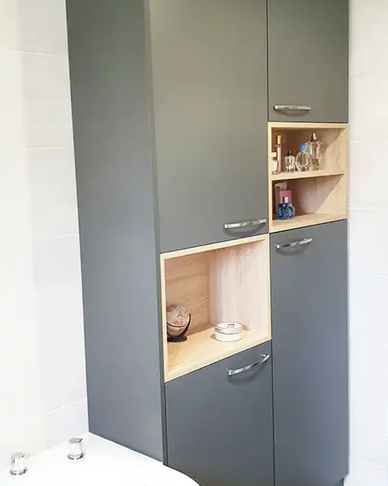 Agencement de salle de bains à Lesneven par Le Balcon agencement